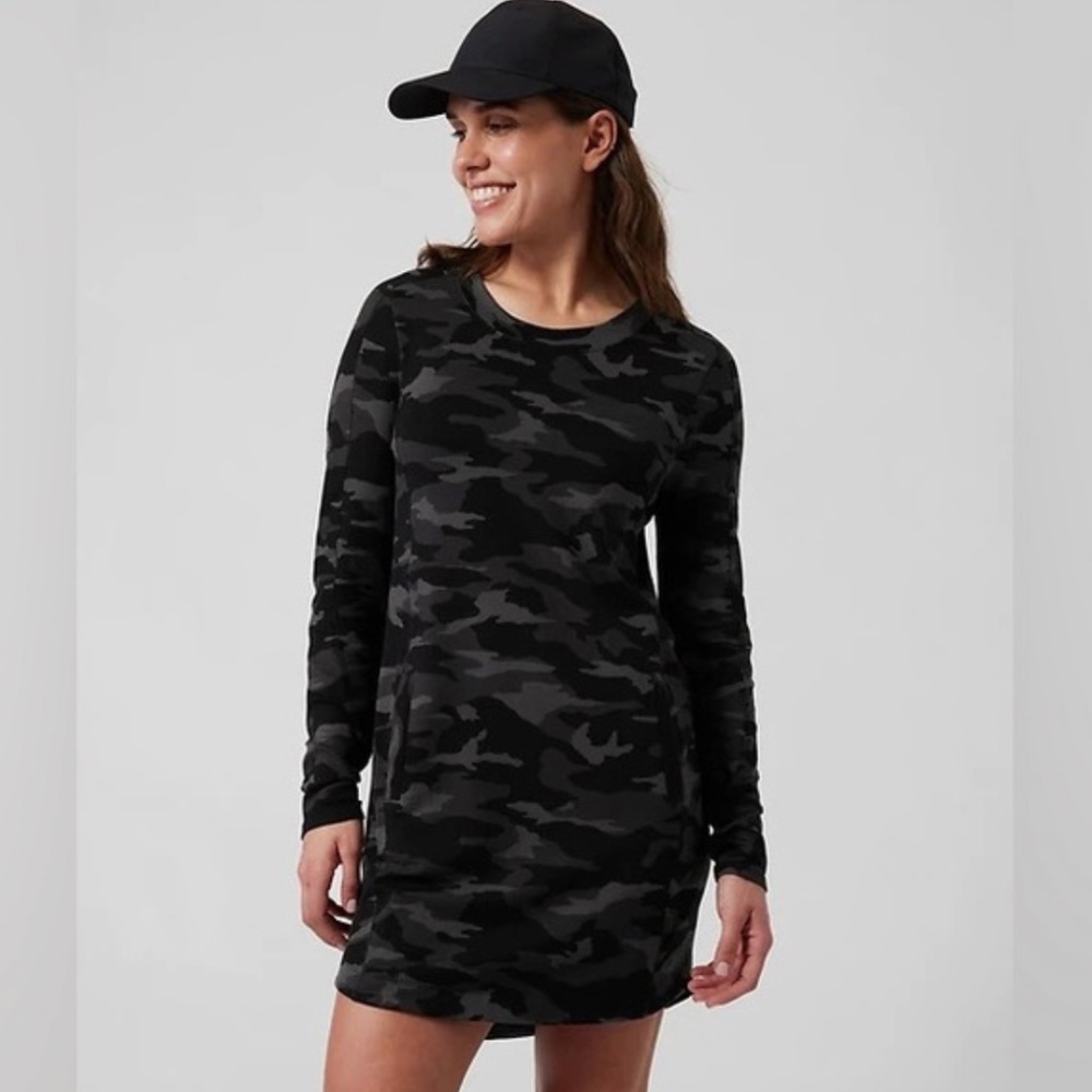 NWT Athleta Camo Print Balance Dress